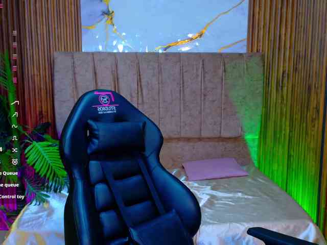 juanita-tay webcam