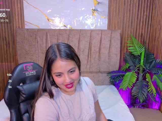 juanita-tay webcam