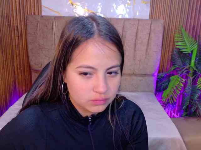juanita-tay webcam