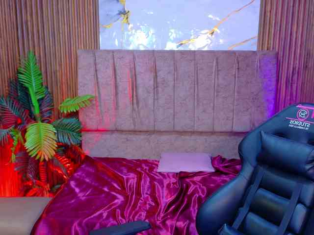 juanita-tay webcam