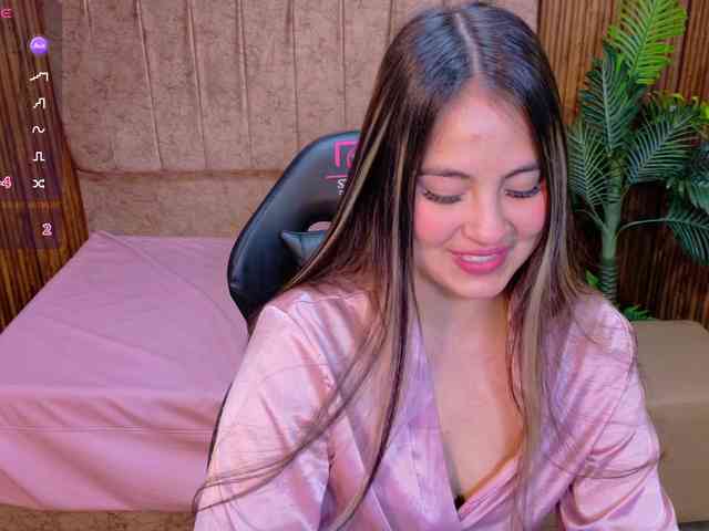 juanita-tay webcam
