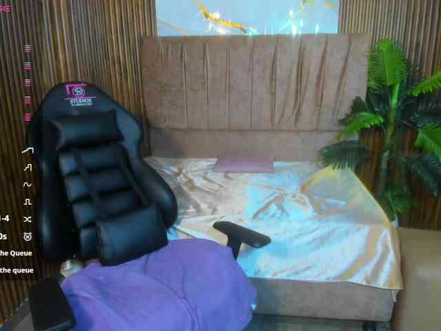 juanita-tay webcam