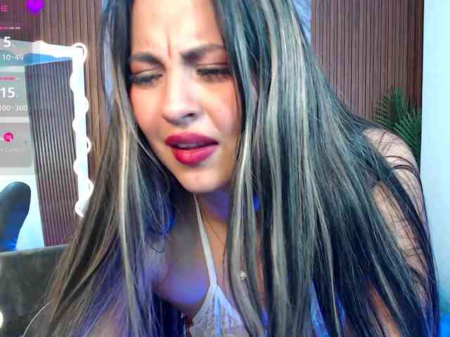 juanita-tay webcam