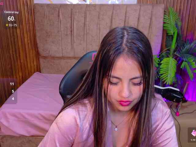 juanita-tay webcam