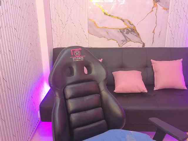 juanita-tay webcam