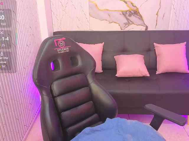 juanita-tay webcam