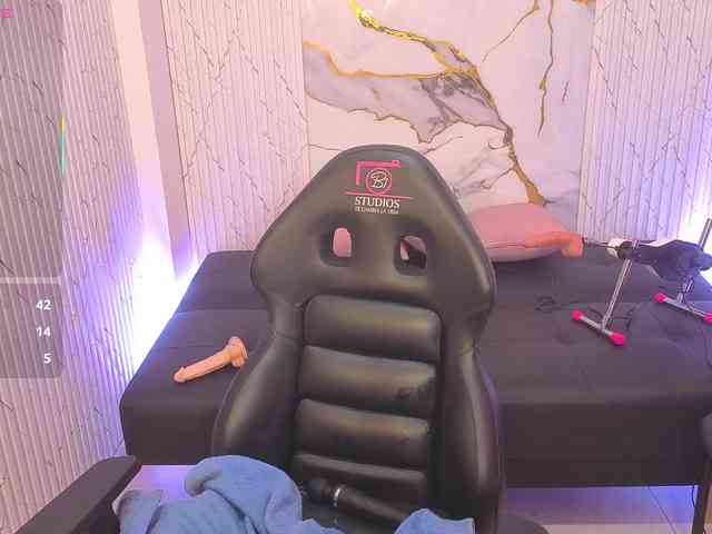 juanita-tay webcam