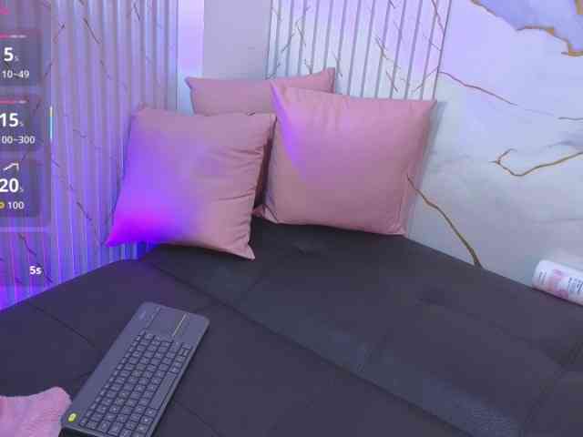 juanita-tay's live room