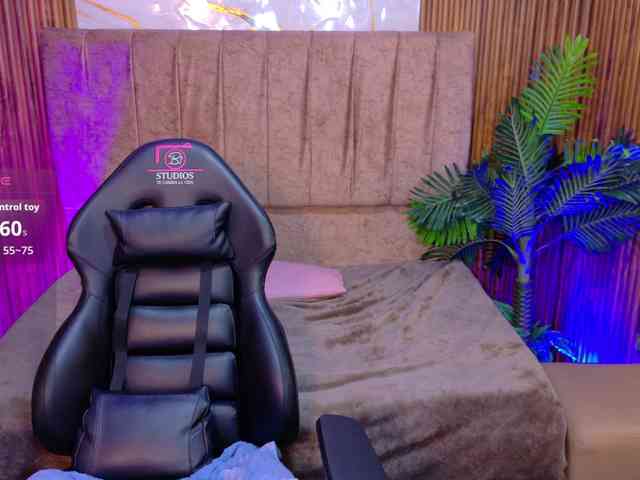 juanita-tay webcam