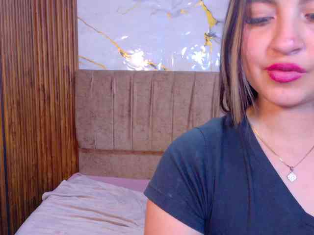 juanita-tay webcam