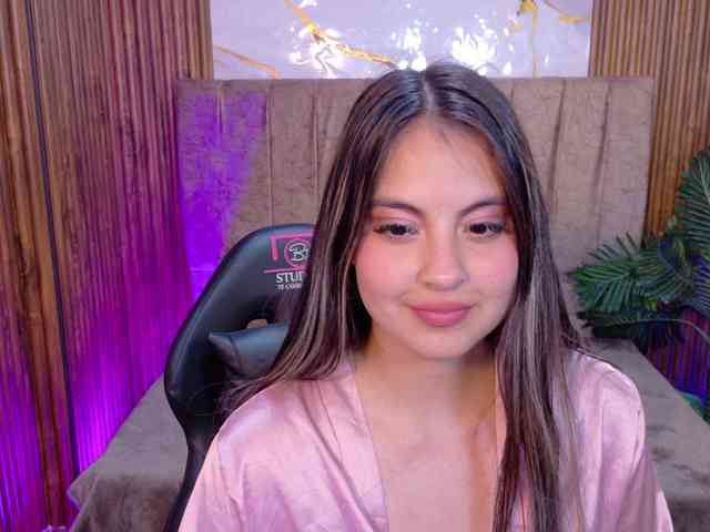 juanita-tay webcam