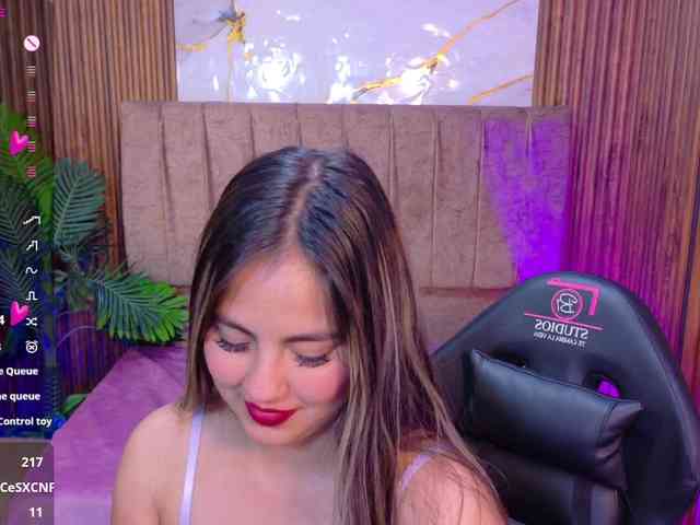 juanita-tay webcam