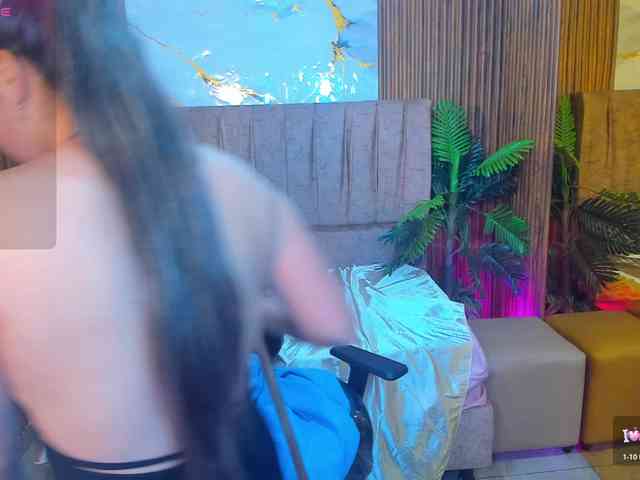 juanita-tay webcam