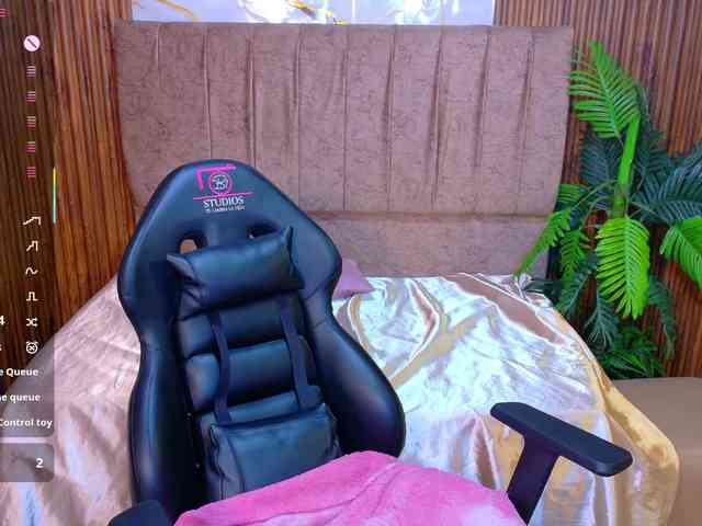 juanita-tay webcam
