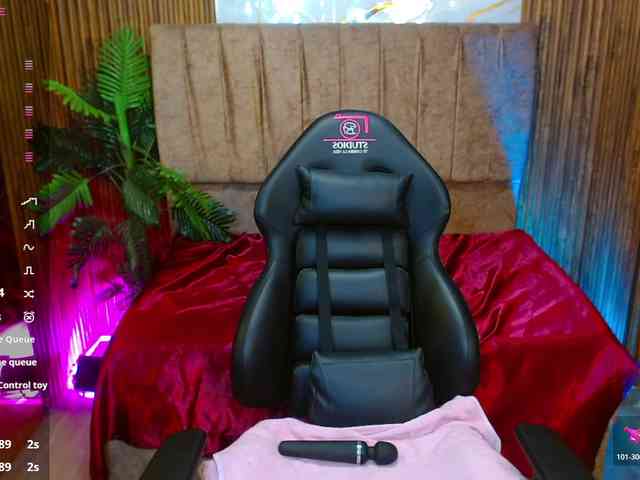 juanita-tay webcam
