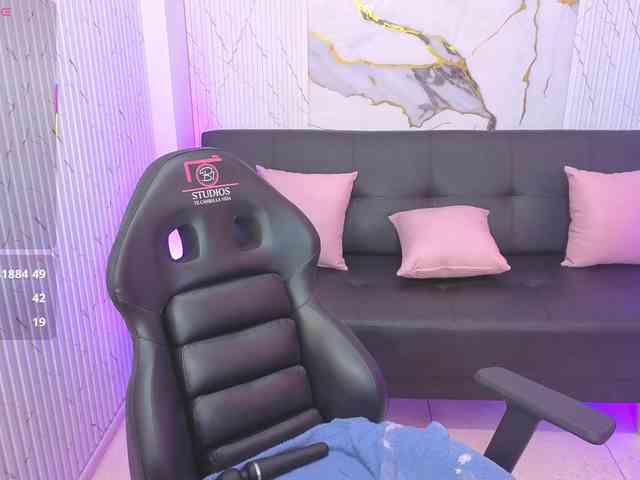 juanita-tay webcam