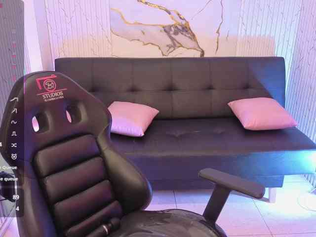 juanita-tay webcam