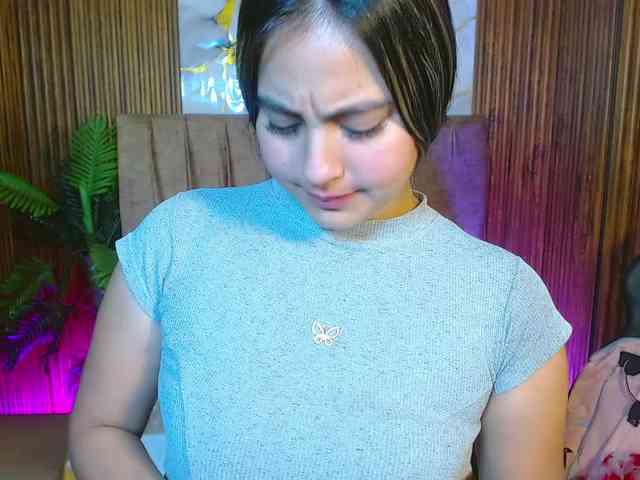 juanita-tay webcam