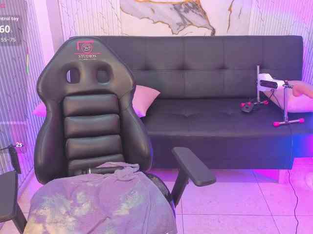 juanita-tay webcam