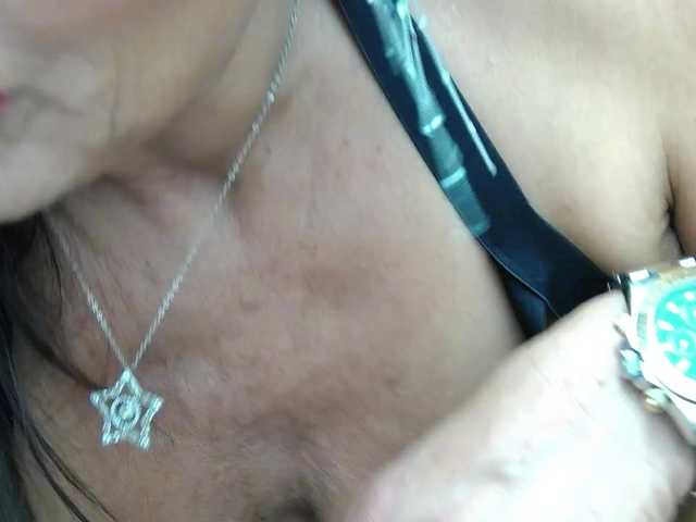 Lorena422 live cam on BongaCams