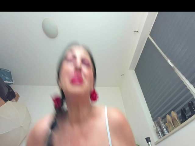 Lorena422 live cam on BongaCams