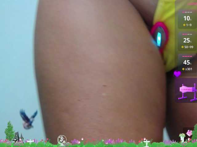 Lorena422 live cam on BongaCams