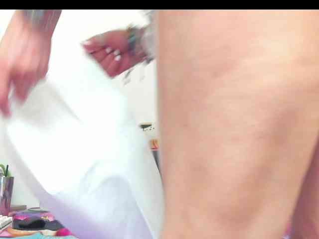 Lorena422 webcam