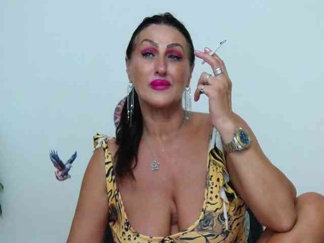Lorena422 webcam