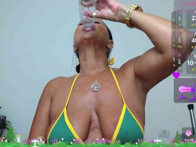 Lorena422 webcam