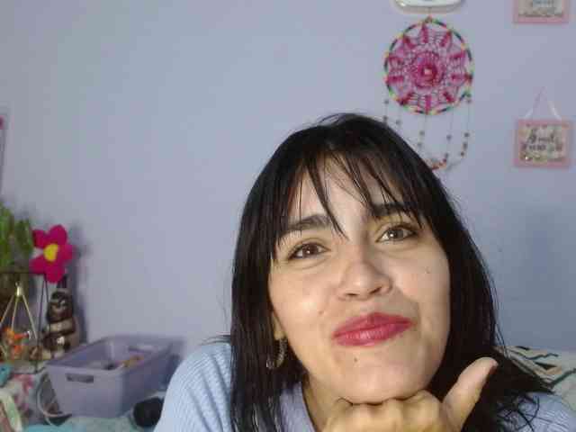 Lorraynesmith webcam