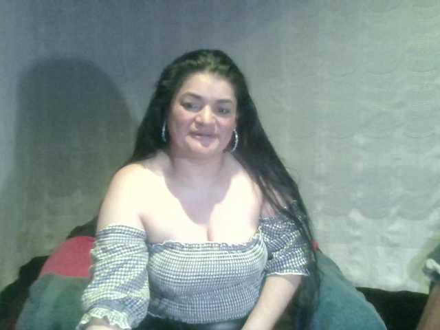 sexy-camy live cam on UnifiedCams