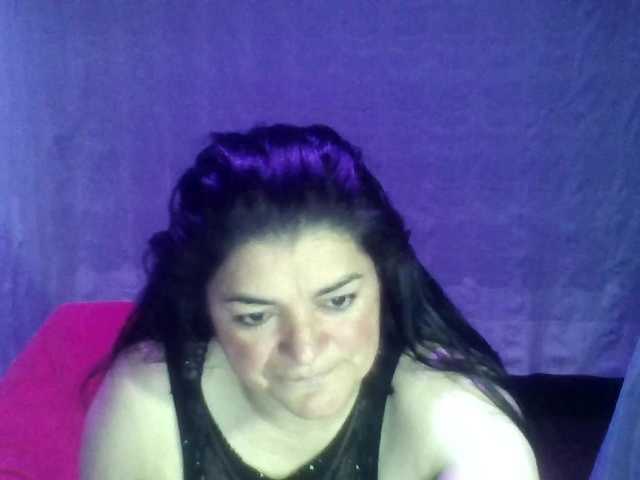 sexy-camy's BongaCams show and profile