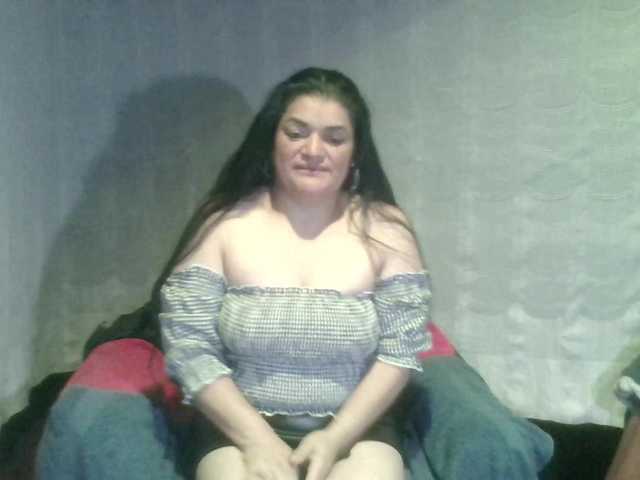 sexy-camy live cam on UnifiedCams
