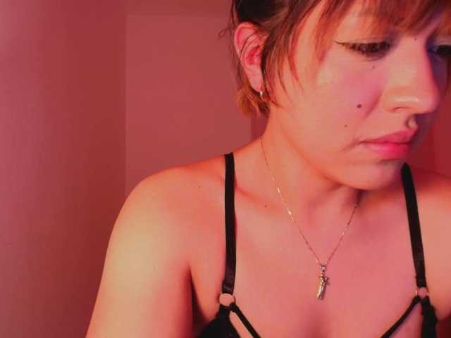 Melyzamek27's BongaCams show and profile
