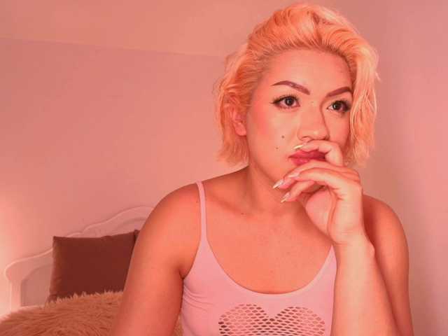 Melyzamek27, en vivo ahora en BongaCams