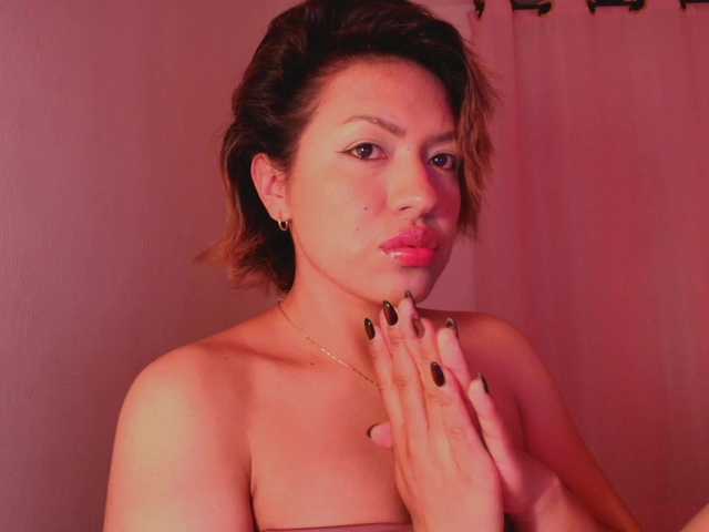 Melyzamek27's BongaCams show and profile