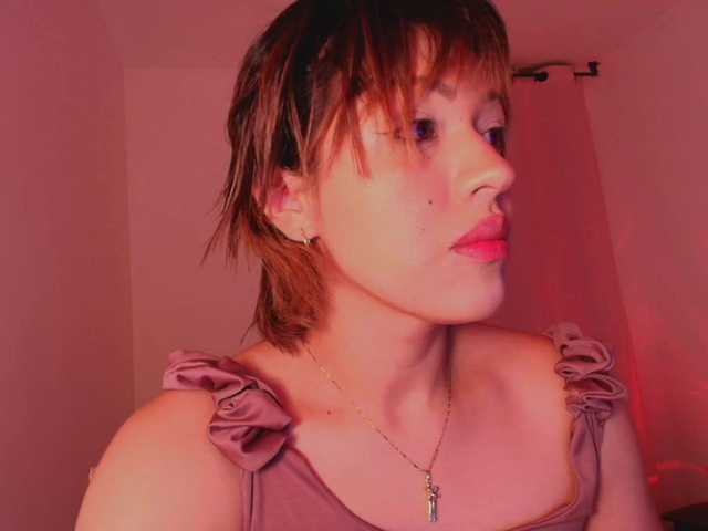 Melyzamek27's BongaCams show and profile