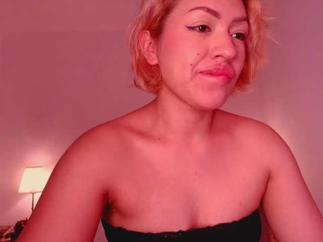 Melyzamek27 live cam on BongaCams