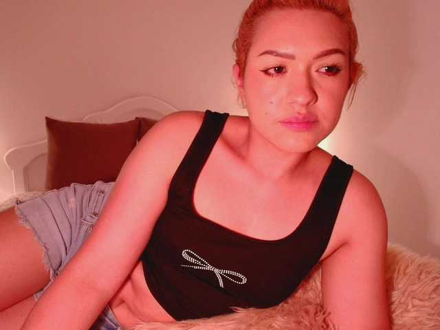 Melyzamek27 live cam on BongaCams