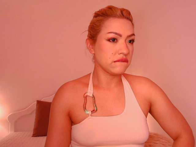 Melyzamek27 live cam on BongaCams