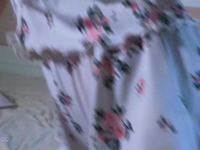 Hotksy's BongaCams show and profile