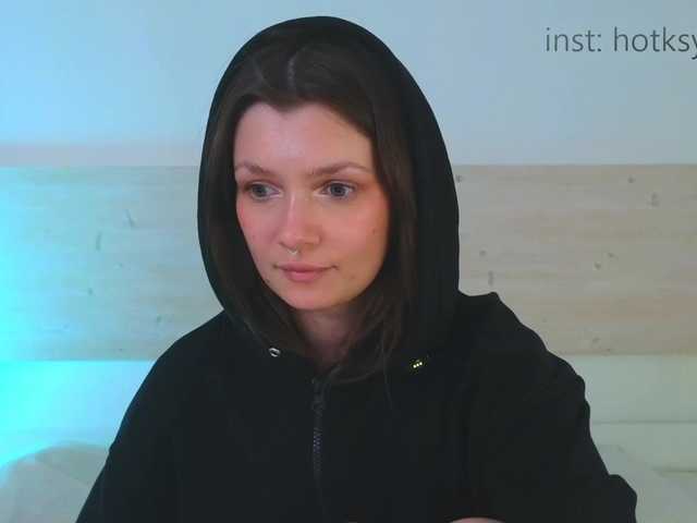 Hotksy live cam on BongaCams
