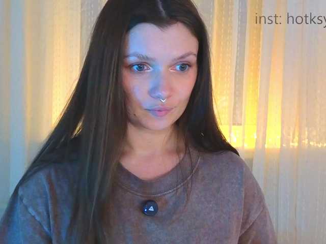 Hotksy live cam on BongaCams