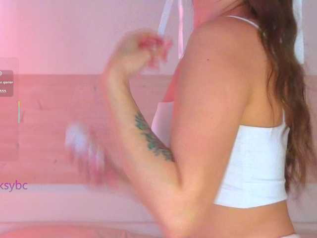 Hotksy live cam on BongaCams