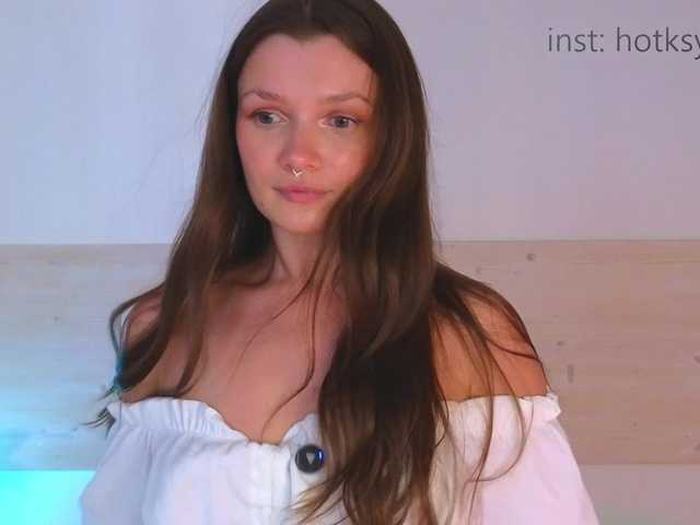 Hotksy live cam on BongaCams