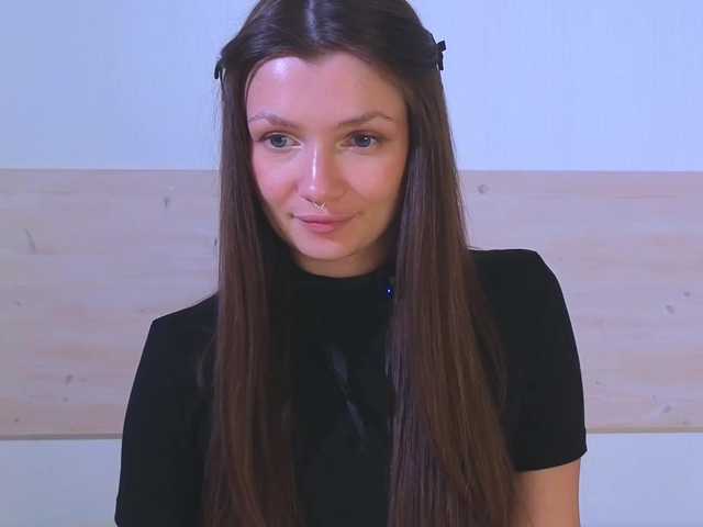 Hotksy's BongaCams show and profile