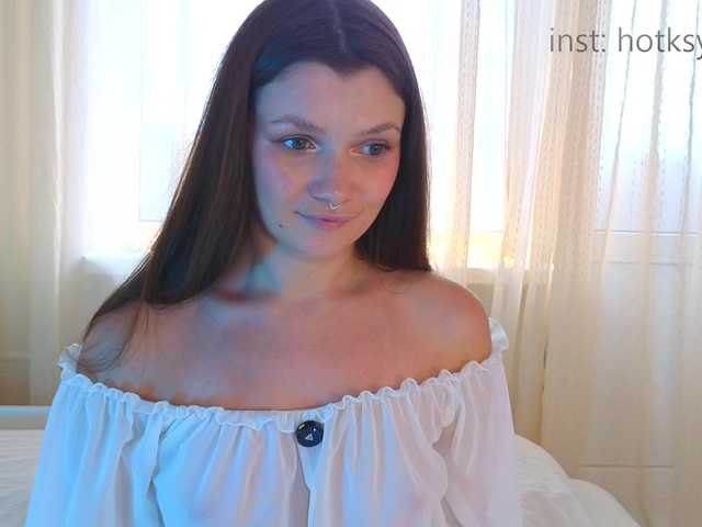 Hotksy live cam on BongaCams