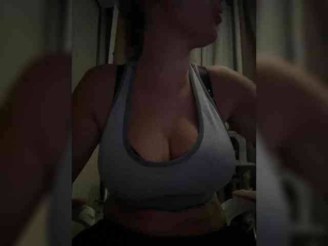 Nuevacachonda69 webcam