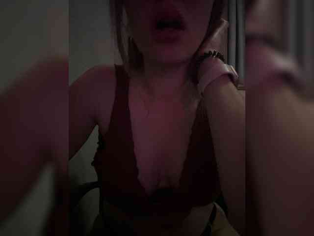 Nuevacachonda69 webcam