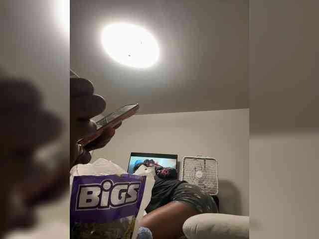 JohnyLong webcam